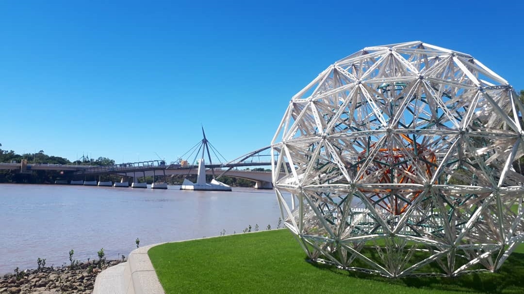 Platonic Volumes and Cosmologies